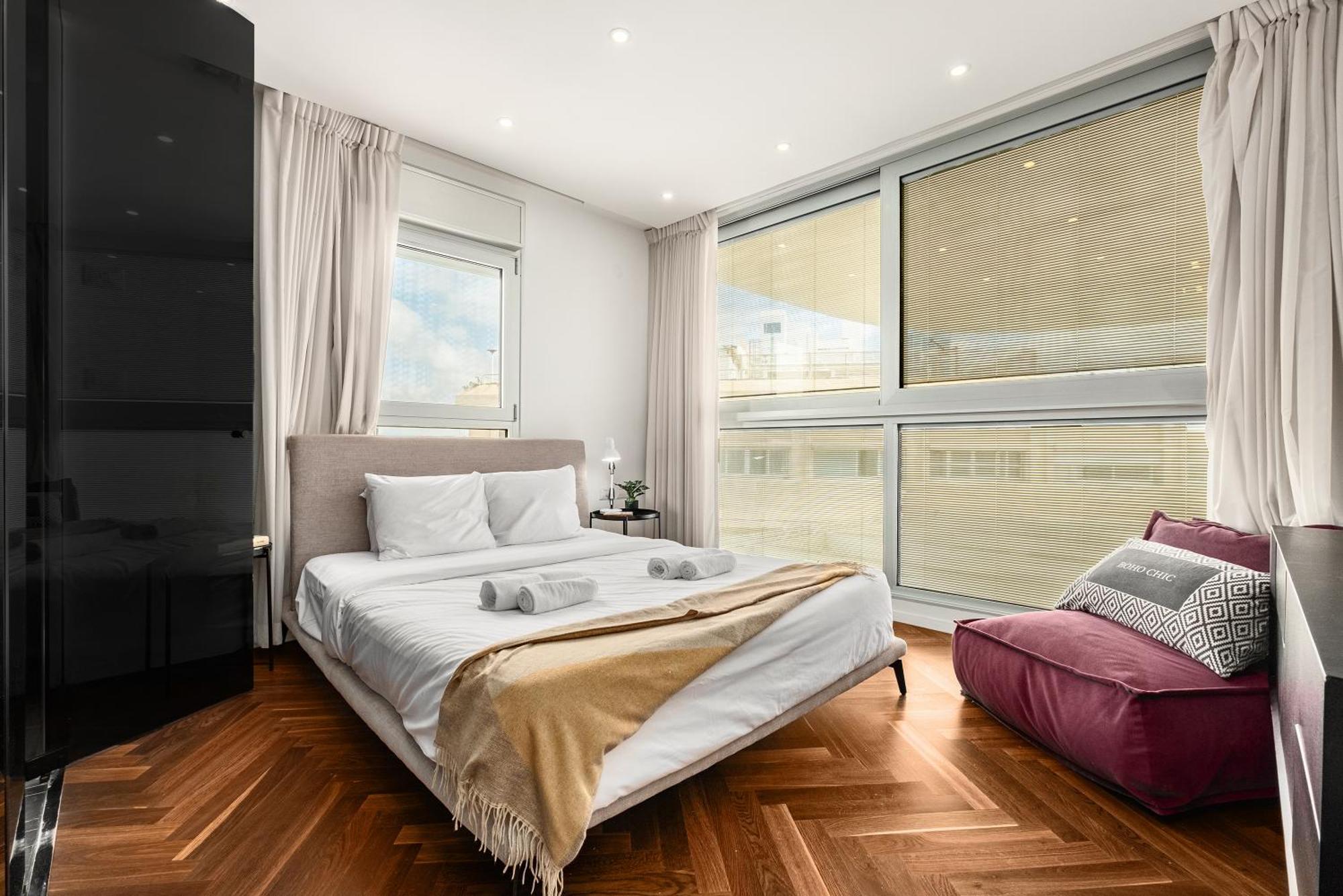 Penthouse 3Br + Roof Top + Parking - On The Beach حيفا المظهر الخارجي الصورة