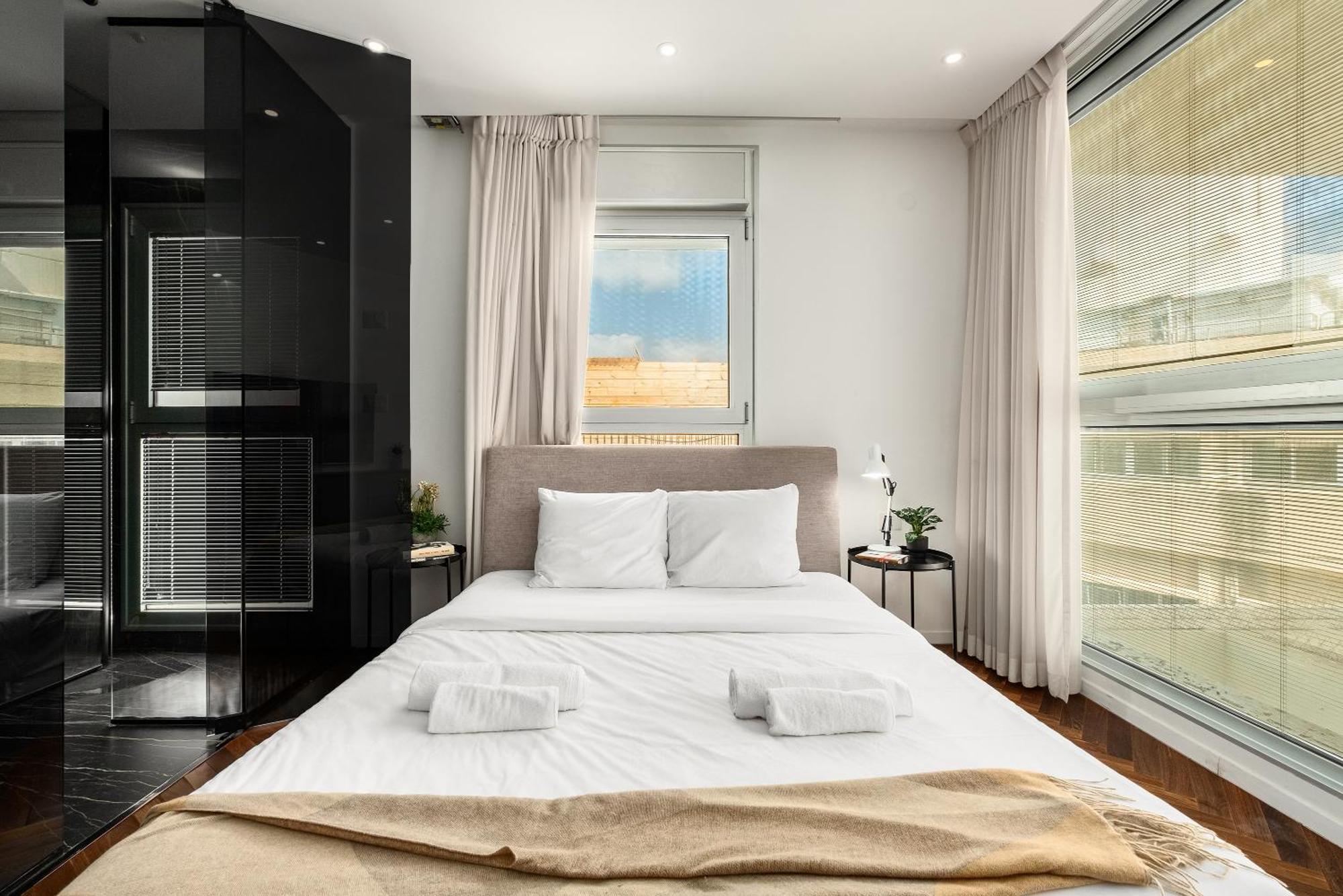 Penthouse 3Br + Roof Top + Parking - On The Beach حيفا المظهر الخارجي الصورة