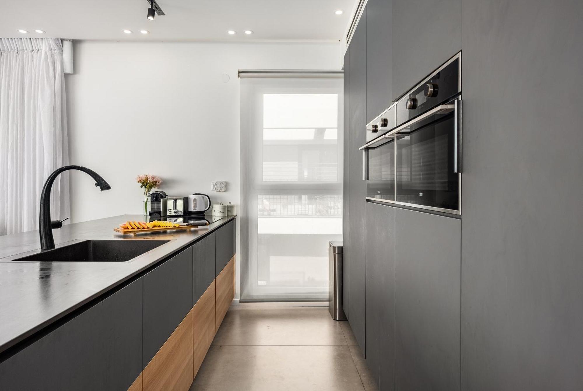 Penthouse 3Br + Roof Top + Parking - On The Beach حيفا المظهر الخارجي الصورة