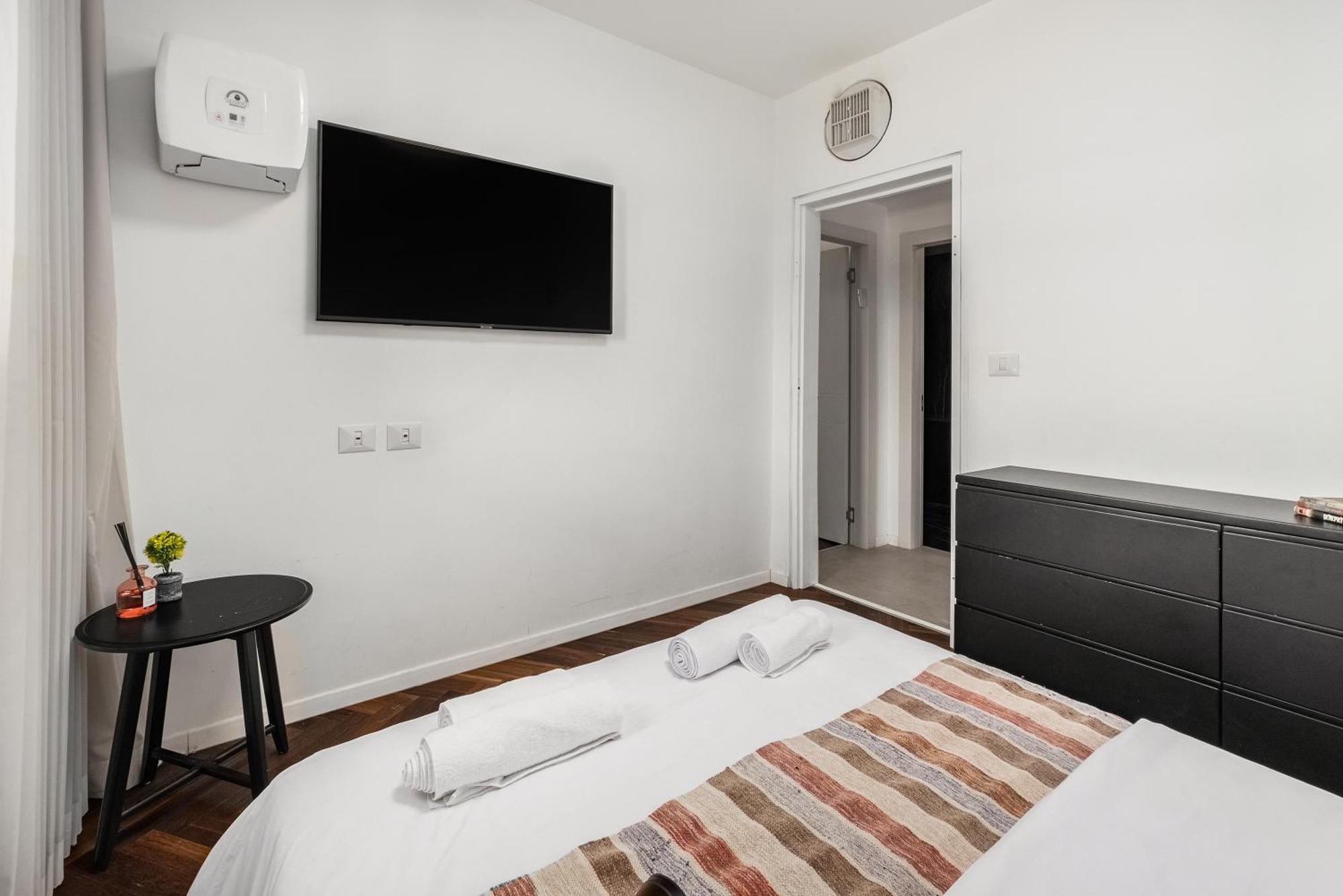 Penthouse 3Br + Roof Top + Parking - On The Beach حيفا المظهر الخارجي الصورة