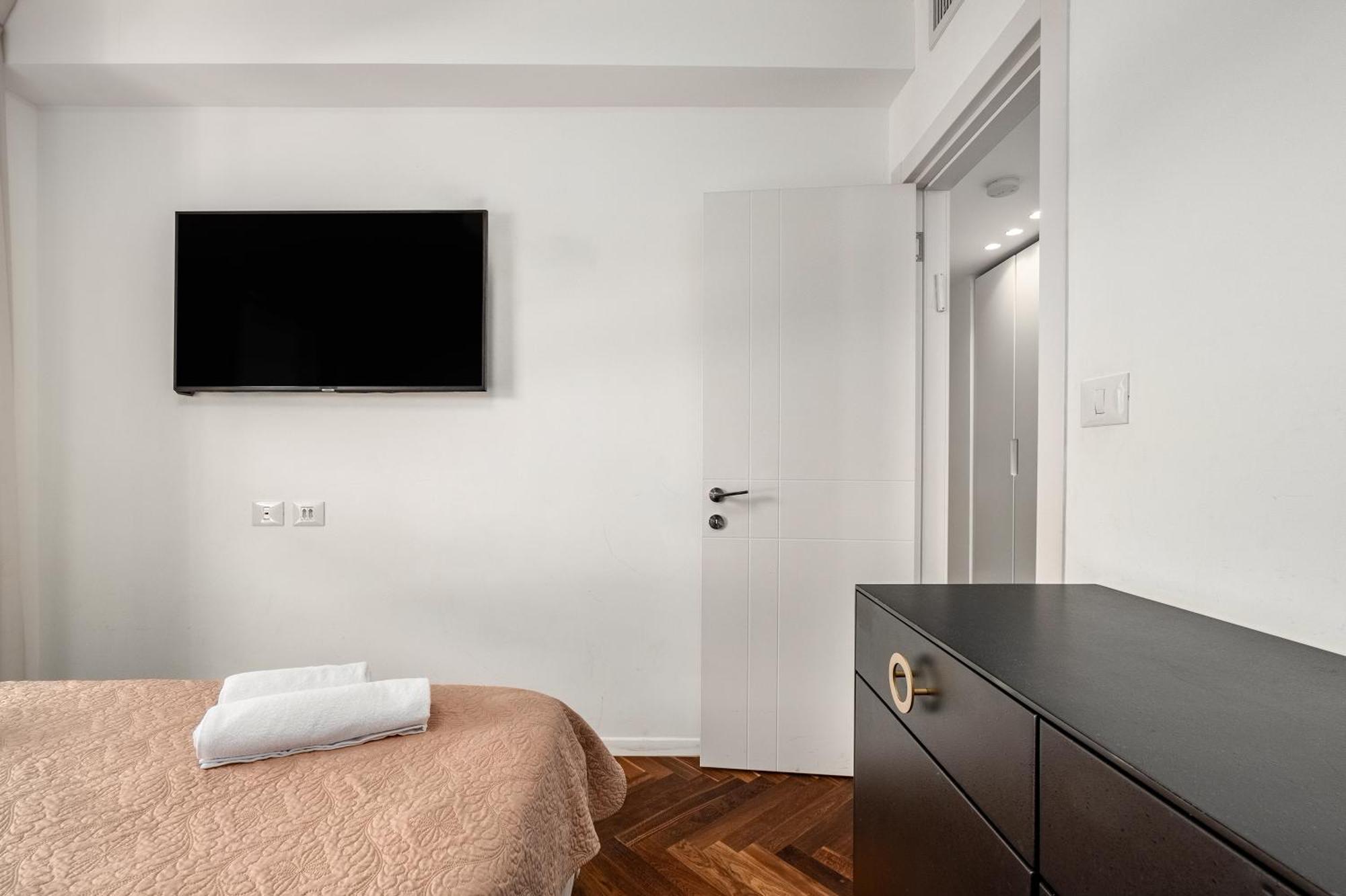Penthouse 3Br + Roof Top + Parking - On The Beach حيفا المظهر الخارجي الصورة